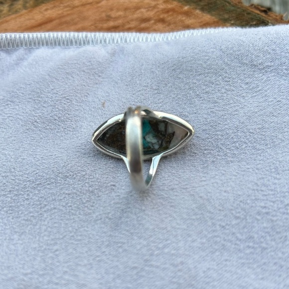Turquoise ring, set in 925 Sterling silver. Unique handmade boho ring. - Picture 3 of 4